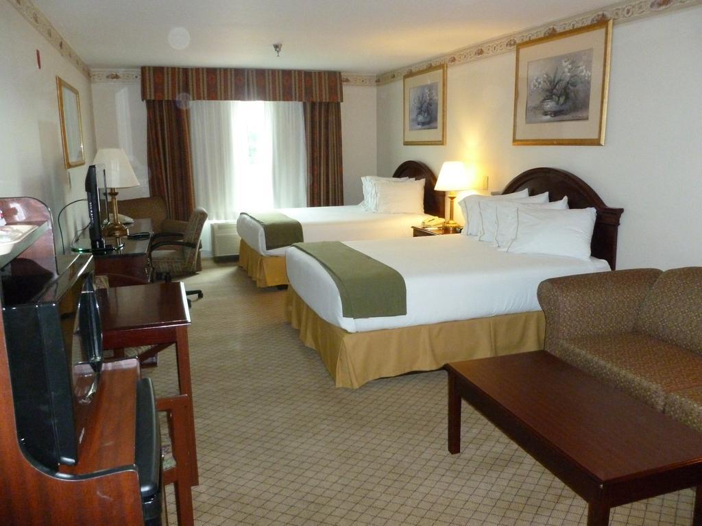 Baymont By Wyndham South Montgomery